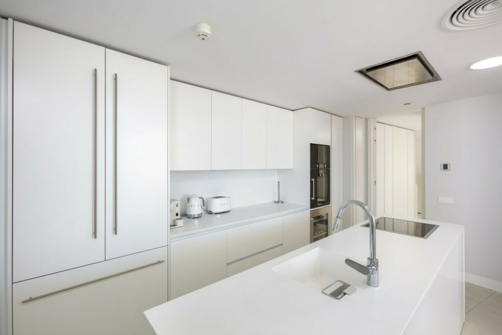 Penthouse Estepona Málaga - image 23