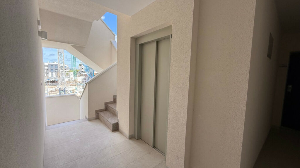 Middle Floor Apartment Orihuela Alicante - image 23