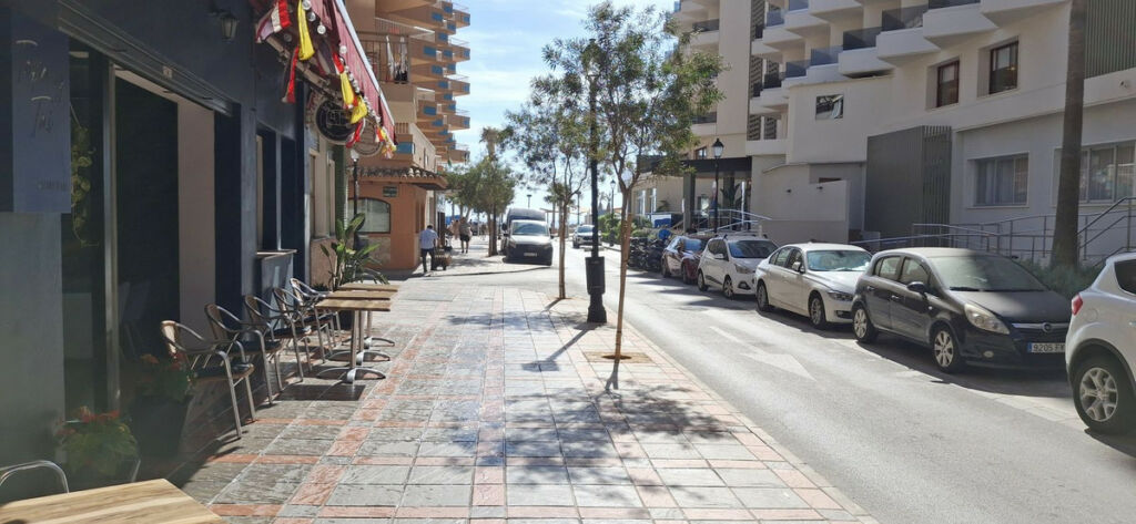 Middle Floor Apartment Los Boliches Málaga - image 23