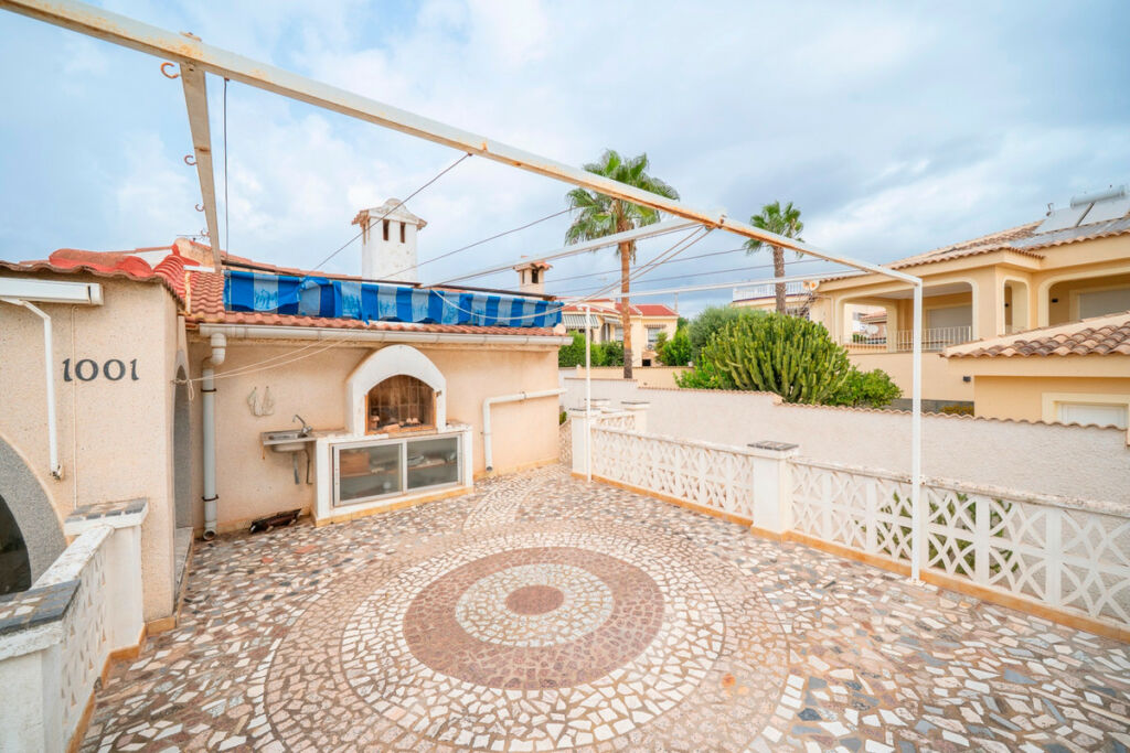 Detached Villa Ciudad Quesada Alicante - image 23