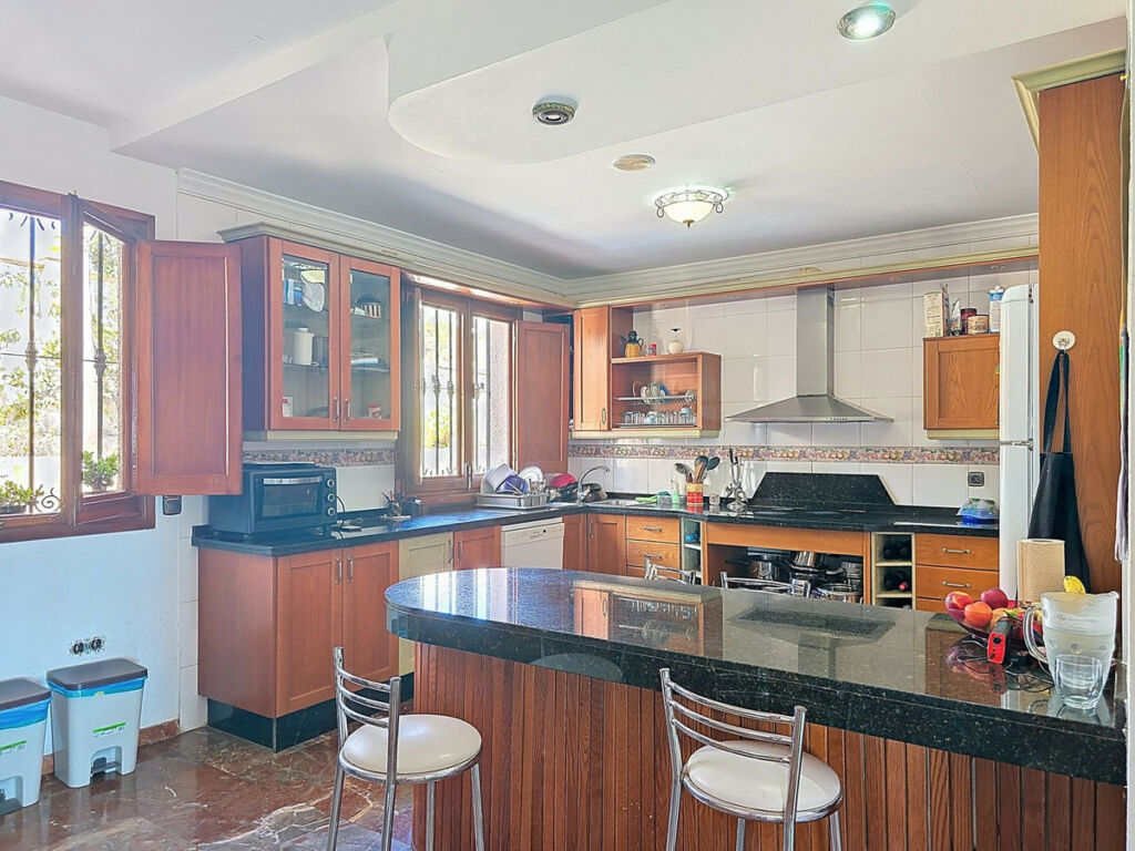 Detached Villa Almayate Málaga - image 23