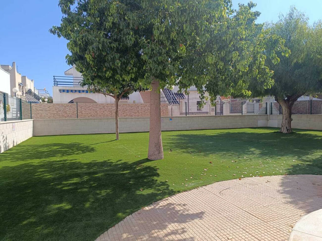 Townhouse Torrevieja Alicante - image 23