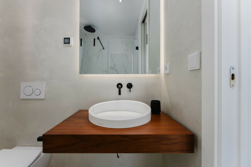 Middle Floor Apartment Cabopino Málaga - image 23