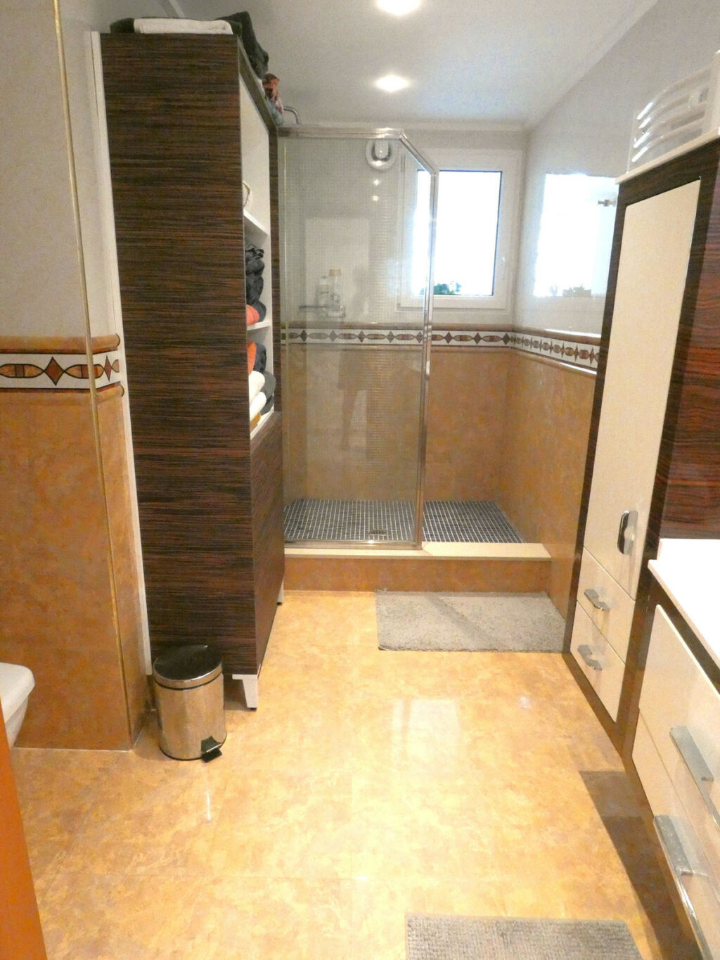 Middle Floor Apartment Torrevieja Alicante - image 23