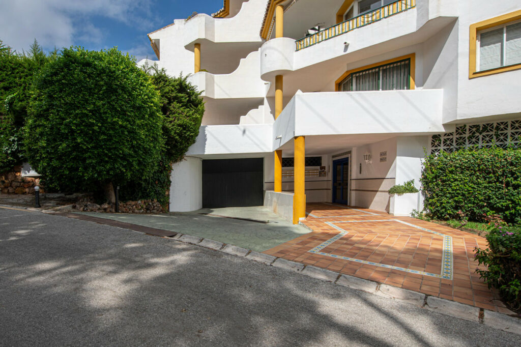 Ground Floor Apartment Calahonda Málaga - image 23