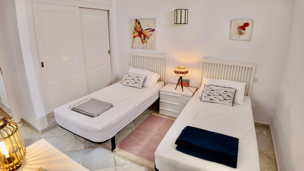 Ground Floor Apartment Benahavís Málaga - image 23