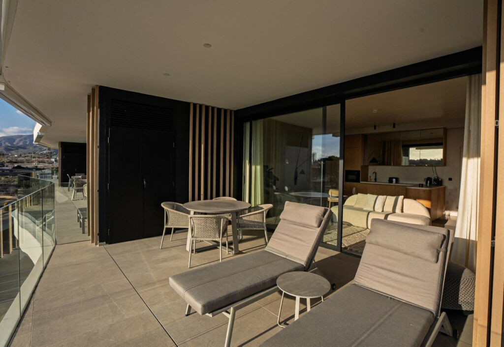 Middle Floor Apartment Villajoyosa Alicante - image 23