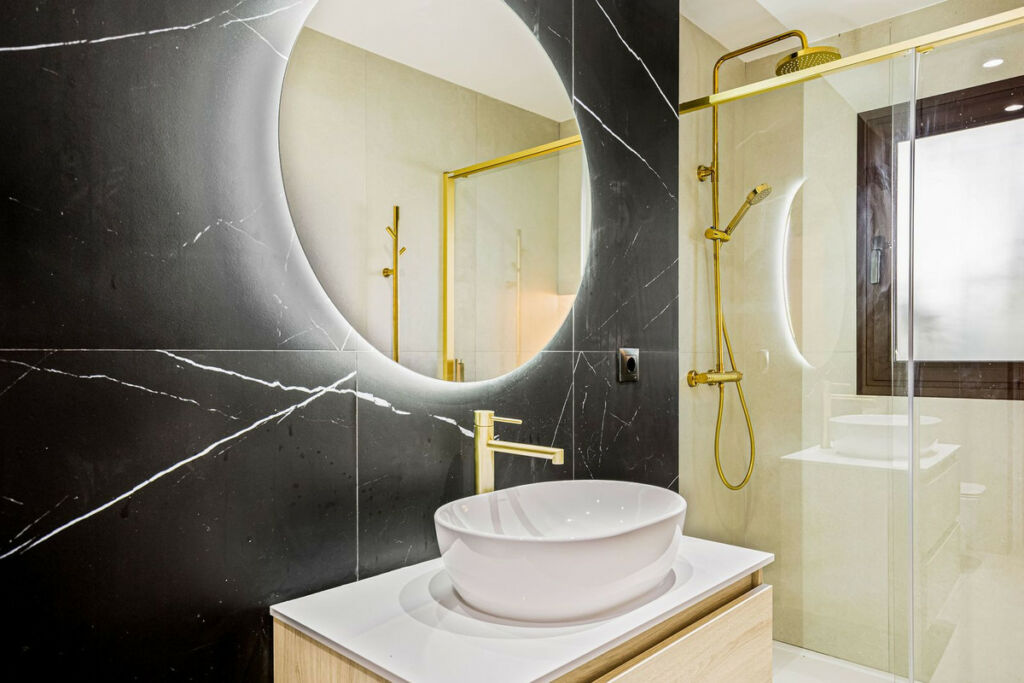 Ground Floor Apartment Puerto Banús Málaga - image 21