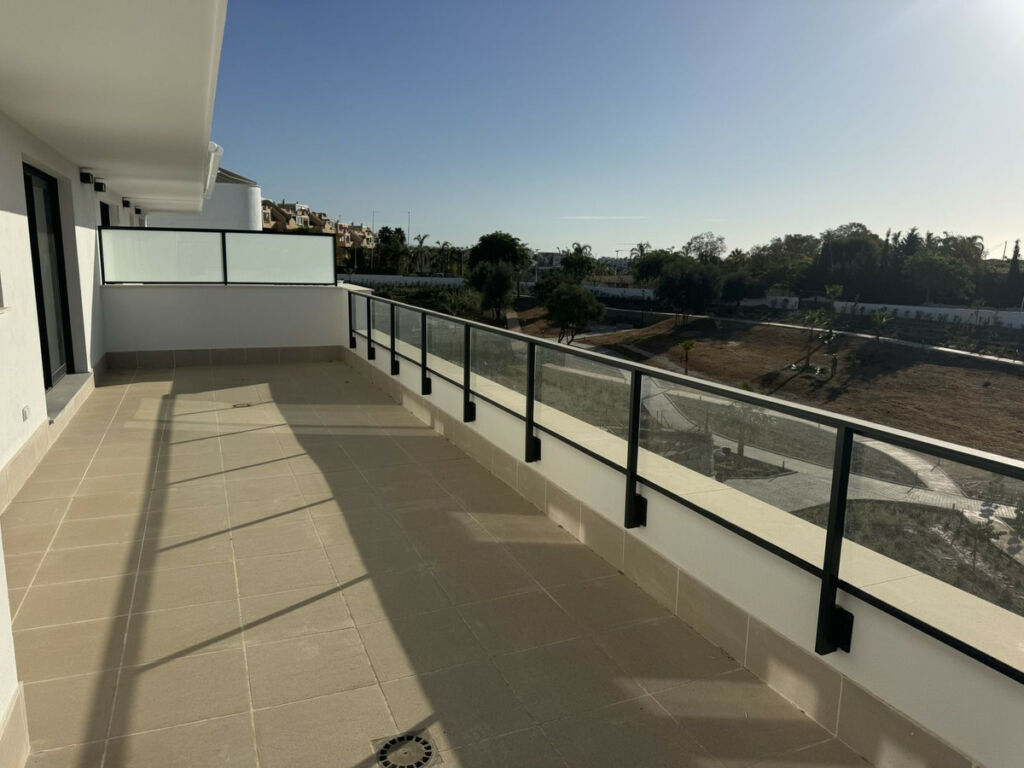 Penthouse Selwo Málaga - image 22