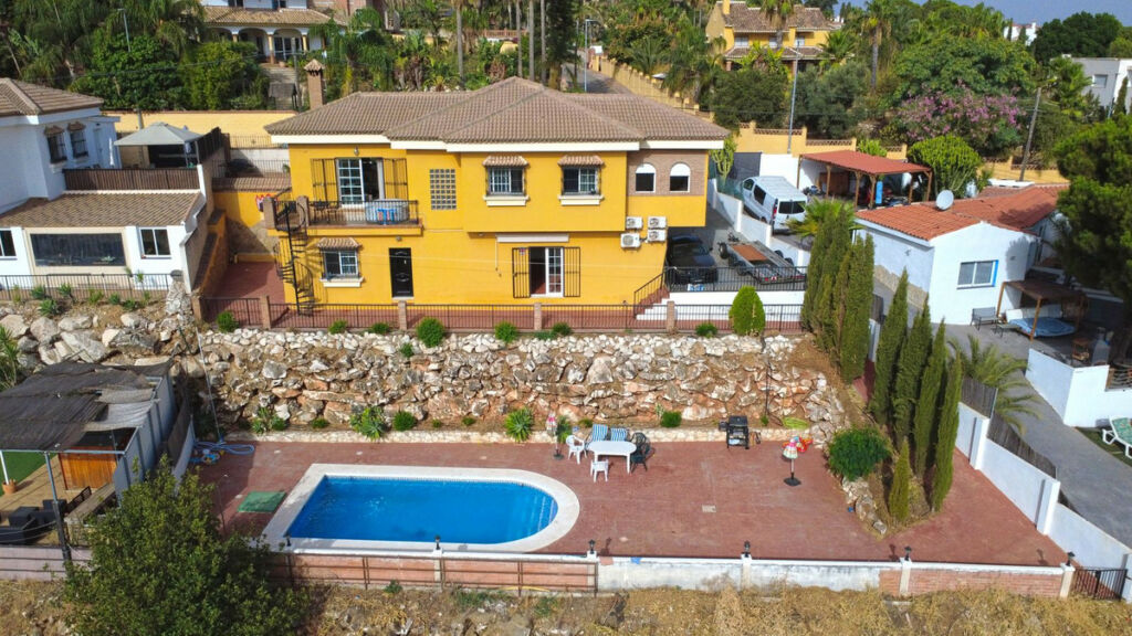 Detached Villa Alhaurín de la Torre Málaga - image 23