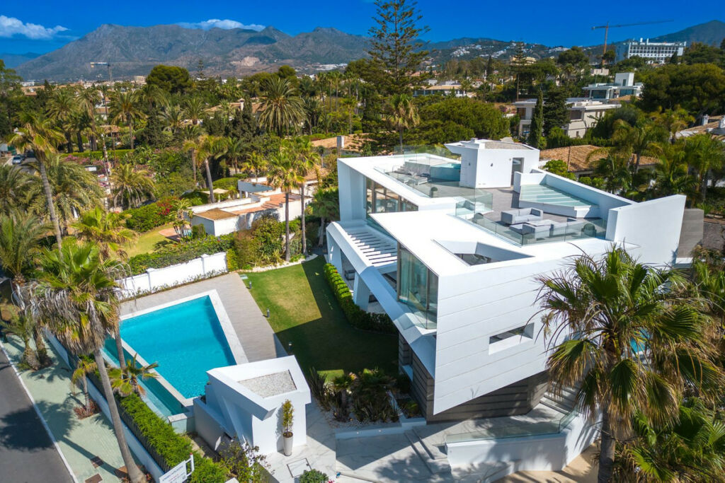 Detached Villa Los Monteros Málaga - image 23