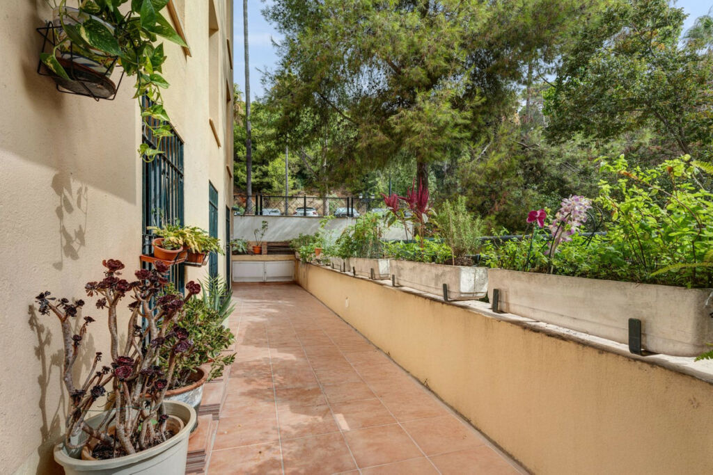 Middle Floor Apartment Marbella Málaga - image 23