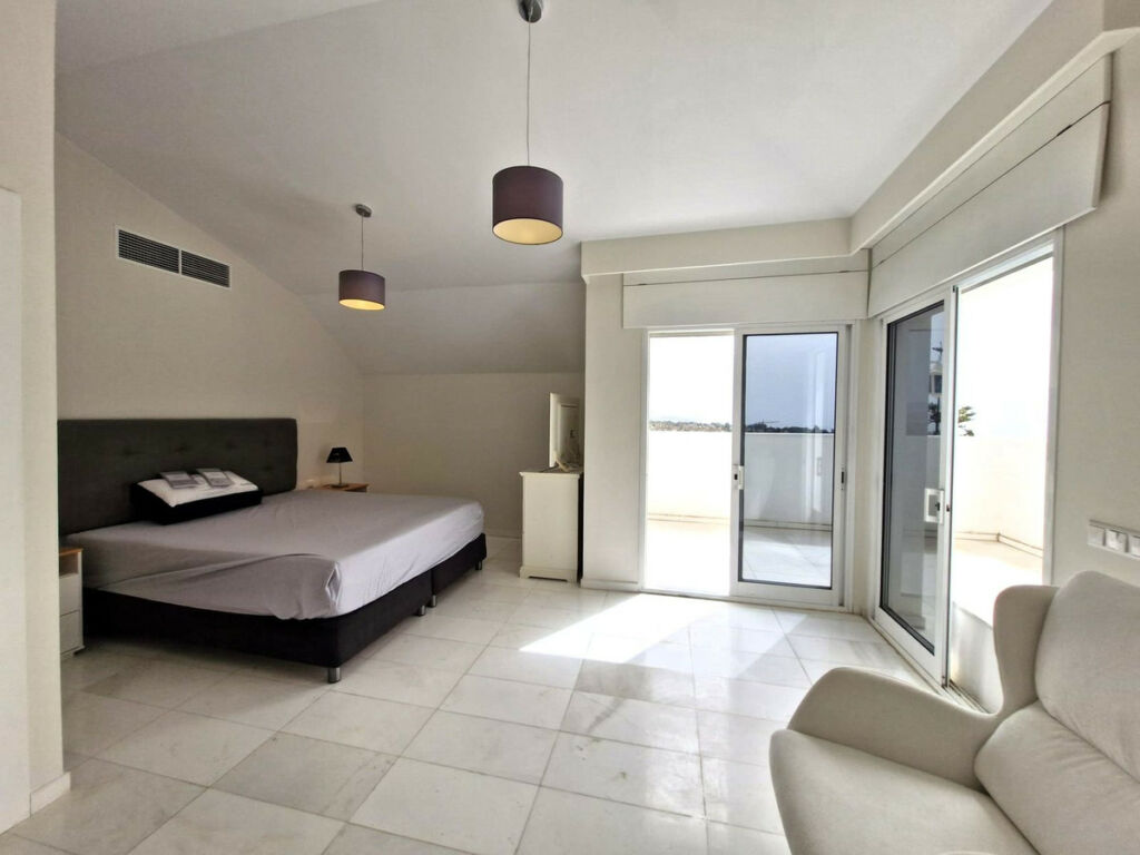 Penthouse The Golden Mile Málaga - image 23