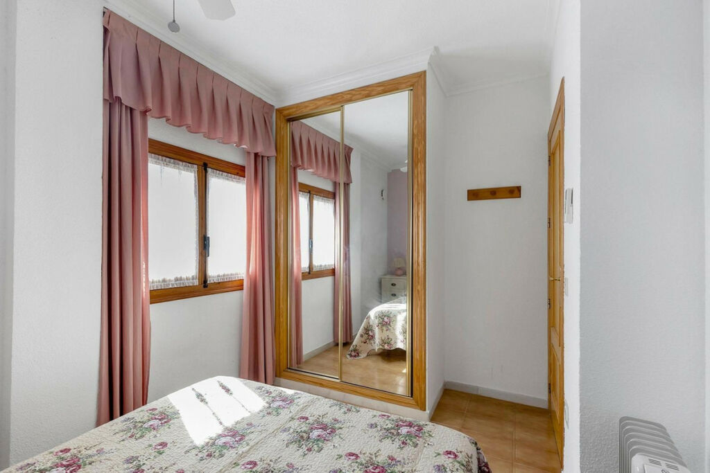 Ground Floor Apartment Torrevieja Alicante - image 23