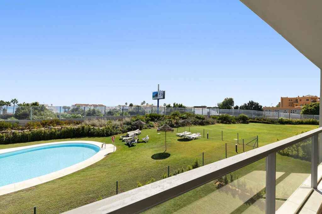 Middle Floor Apartment Casares Playa Málaga - image 23