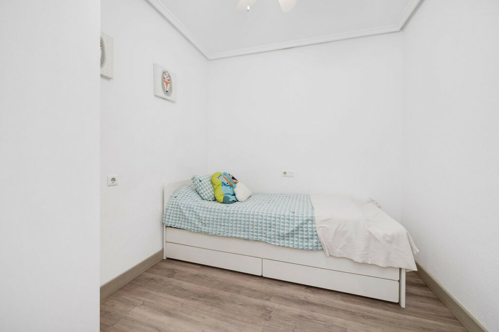 Ground Floor Apartment Torrevieja Alicante - image 23