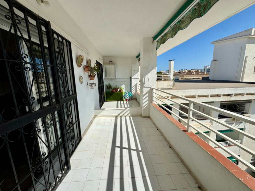 Middle Floor Apartment Benalmadena Costa Málaga - image 23