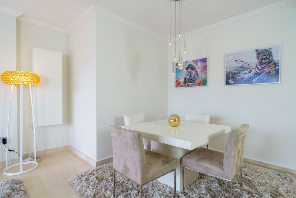 Middle Floor Apartment Benahavís Málaga - image 23