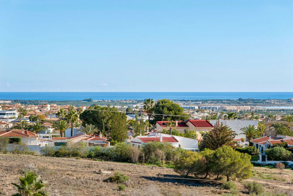 Detached Villa Ciudad Quesada Alicante - image 24