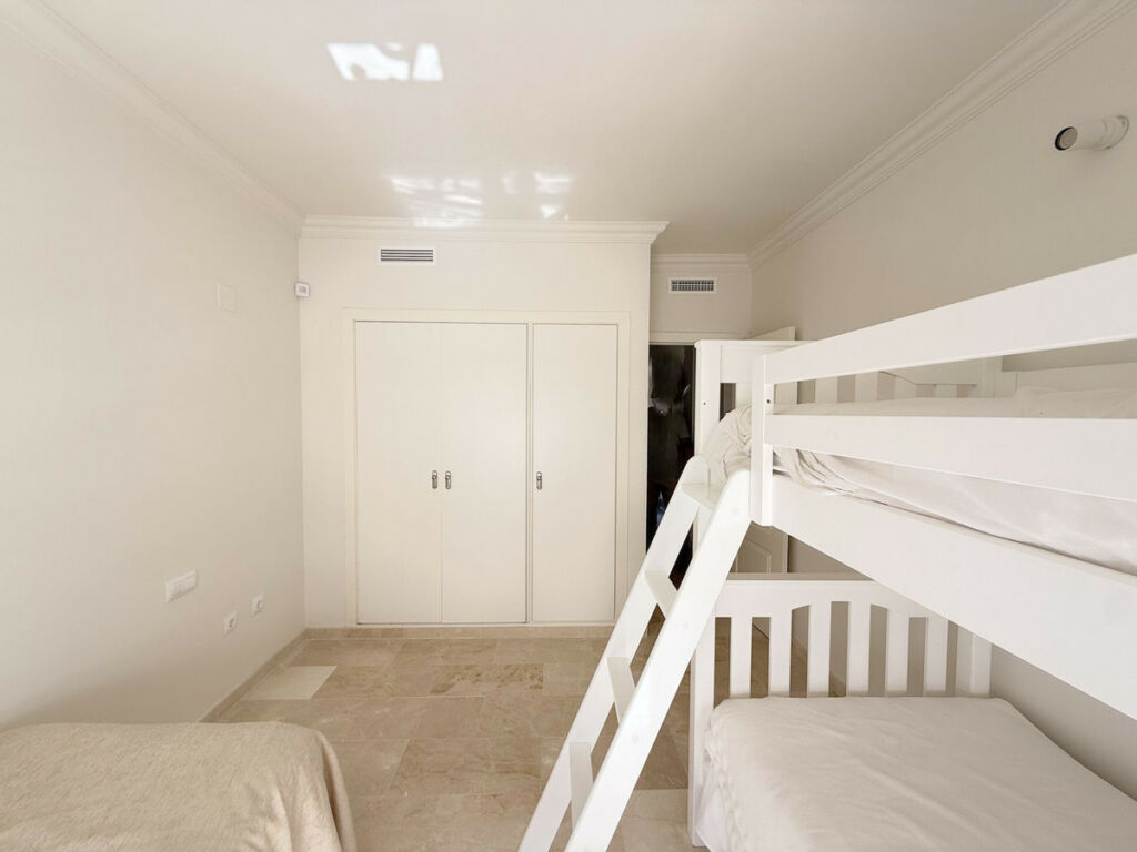 Ground Floor Apartment La Duquesa Málaga - image 24