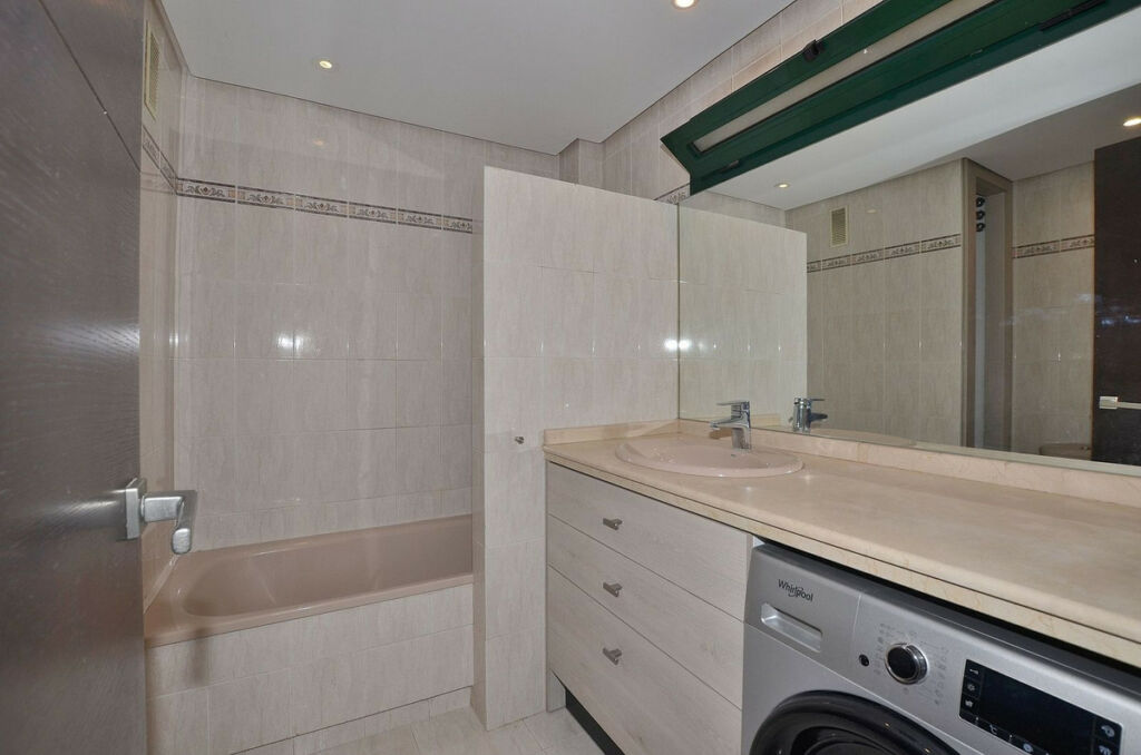 Middle Floor Apartment Benalmadena Pueblo Málaga - image 24