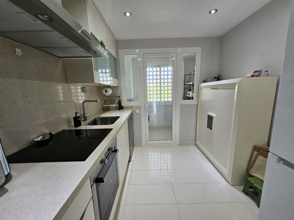 Penthouse Estepona Málaga - image 24