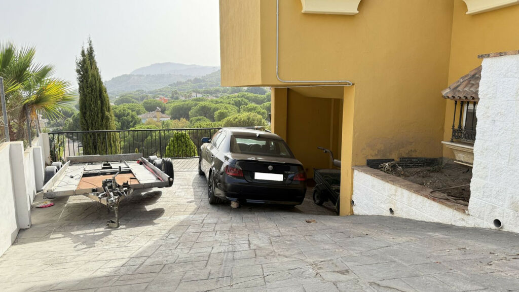 Detached Villa Alhaurín de la Torre Málaga - image 24