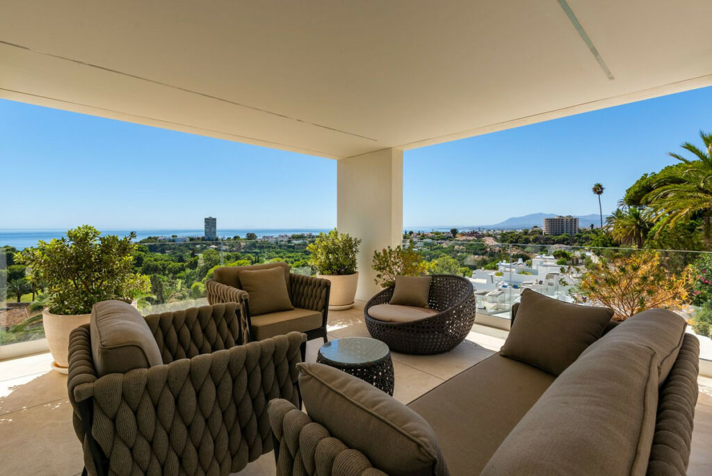Detached Villa Río Real Málaga - image 24