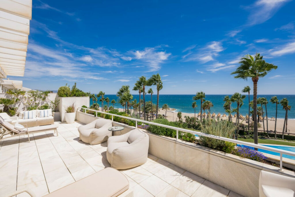 Penthouse Puerto Banús Málaga - image 4