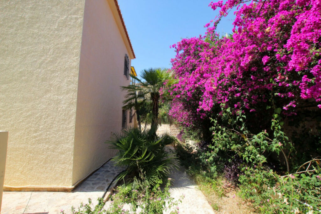 Detached Villa Calpe Alicante - image 24