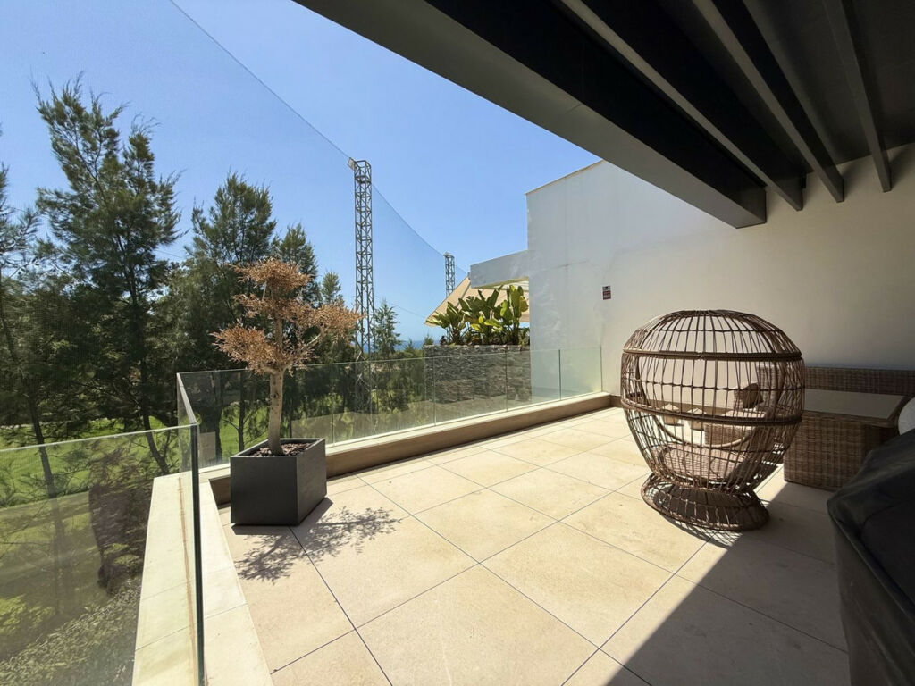 Penthouse Cabopino Málaga - image 24
