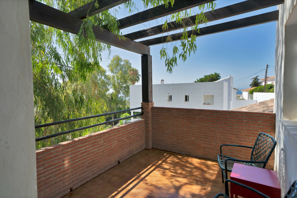Detached Villa Torremuelle Málaga - image 24