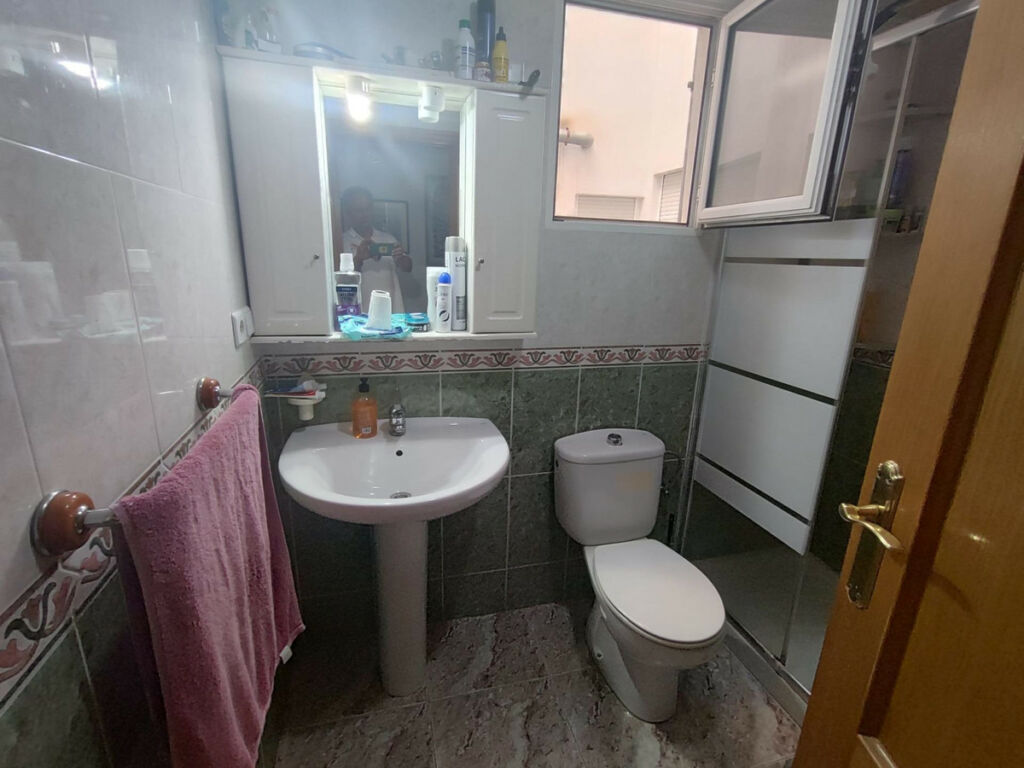 Middle Floor Apartment Torrevieja Alicante - image 24