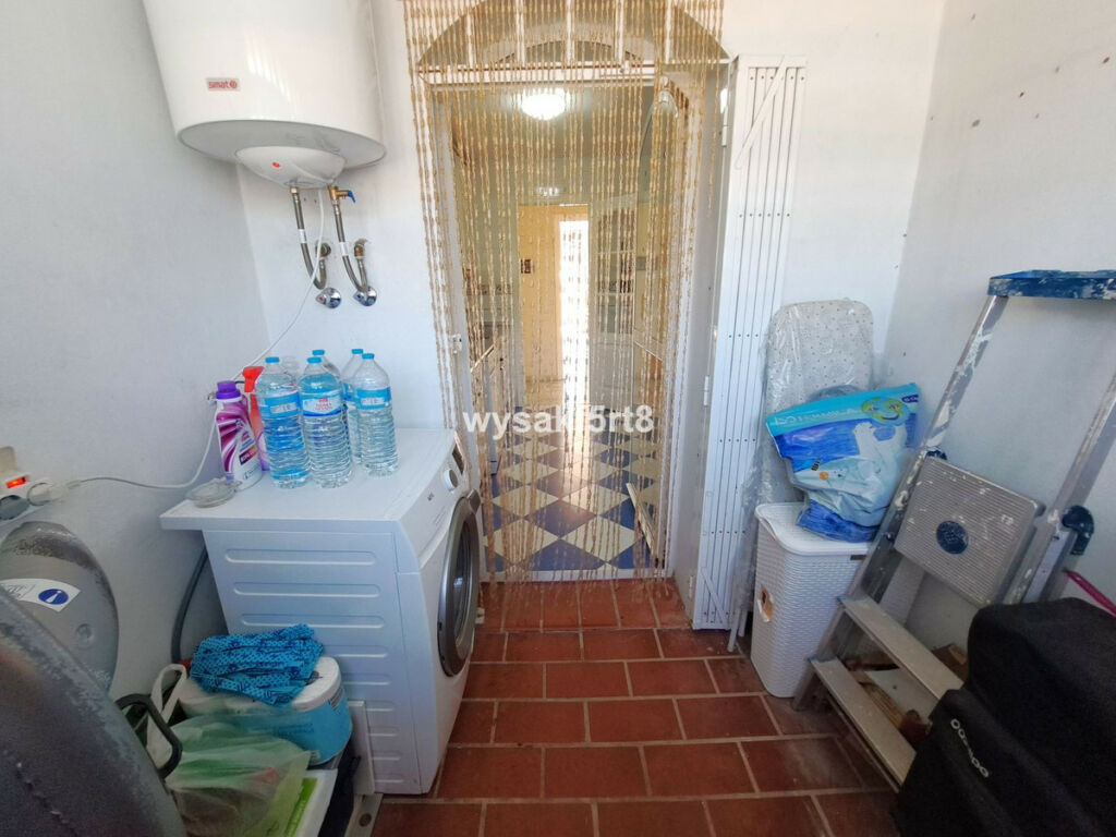 Middle Floor Apartment La Duquesa Málaga - image 24