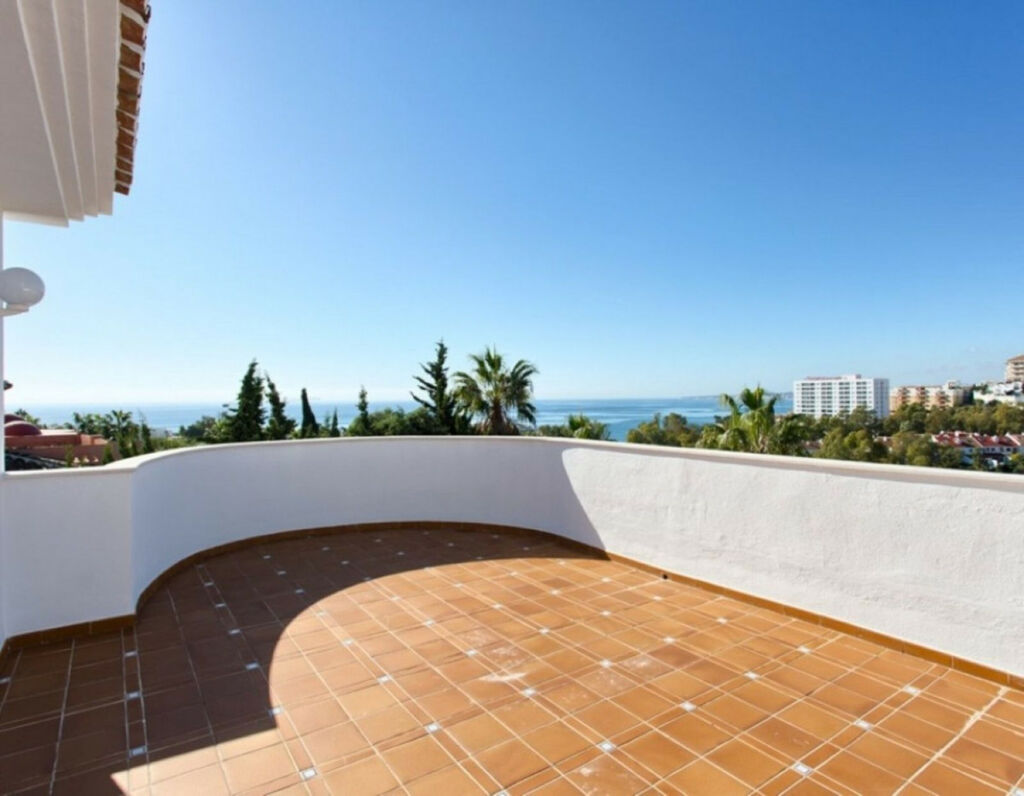 Detached Villa Torrequebrada Málaga - image 24