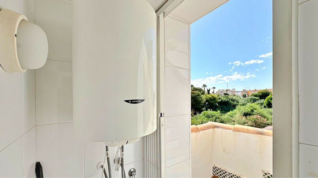 Middle Floor Apartment La Zenia Alicante - image 24