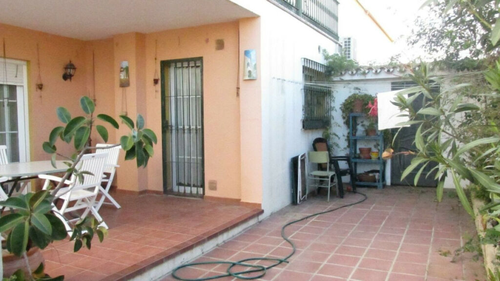Semi-Detached House San Pedro de Alcántara Málaga - image 24