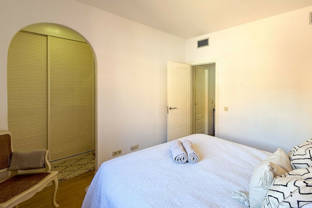Top Floor Apartment El Paraiso Málaga - image 24