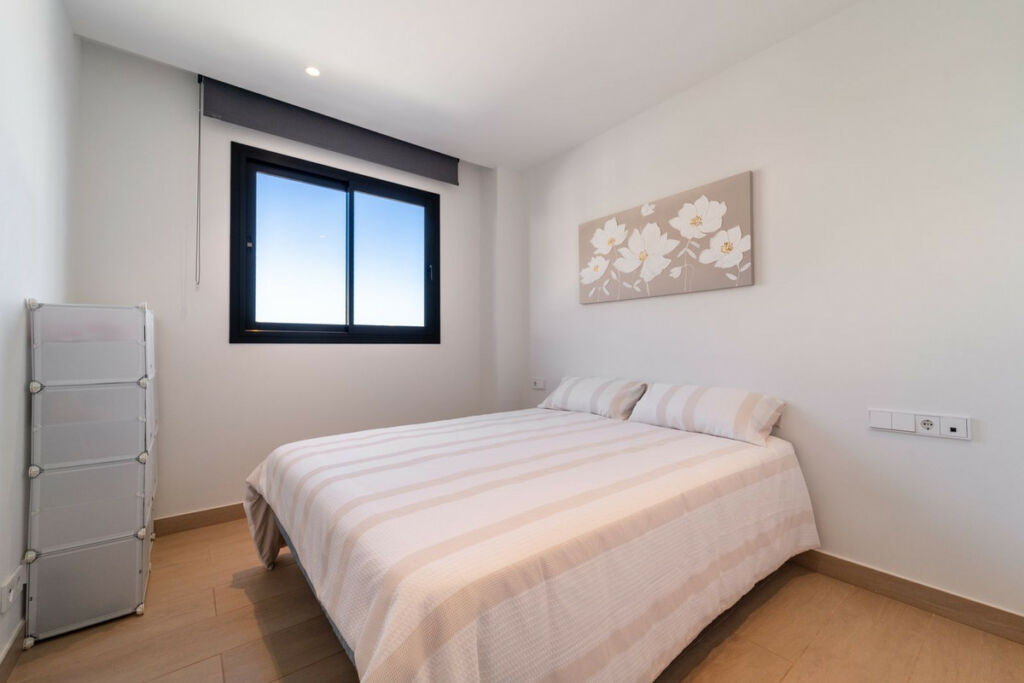 Middle Floor Apartment Benalmadena Málaga - image 24