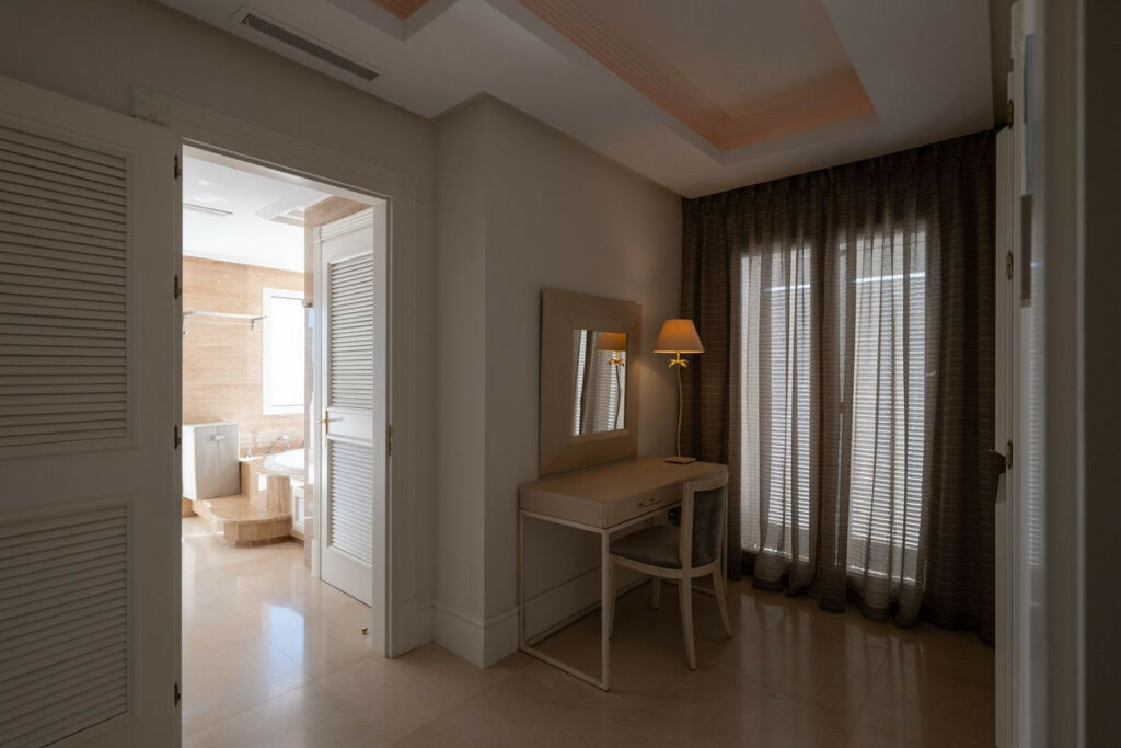 Detached Villa Marbella Málaga - image 24