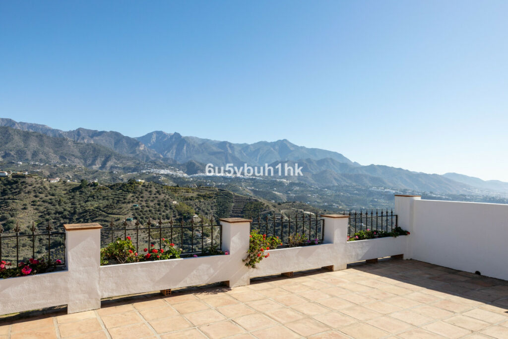 Detached Villa Torrox Málaga - image 24