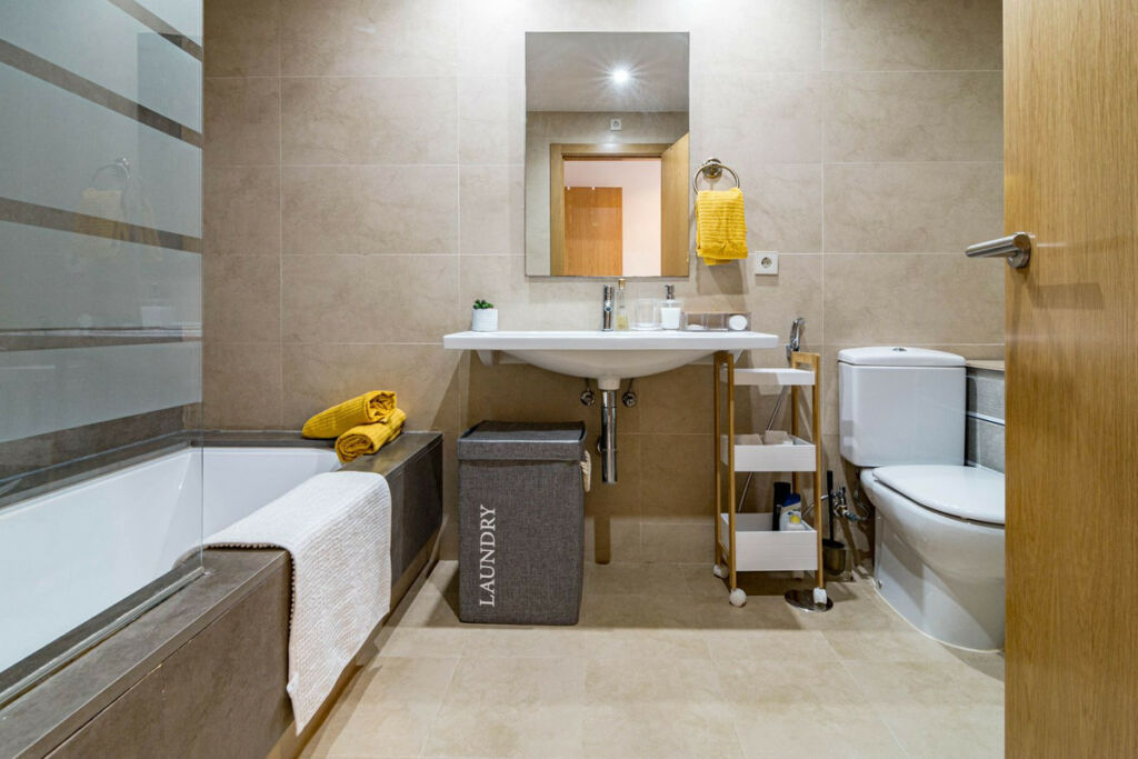Ground Floor Apartment Selwo Málaga - image 24