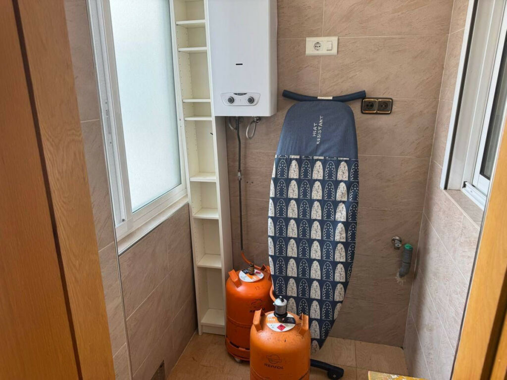 Middle Floor Apartment Torrevieja Alicante - image 24