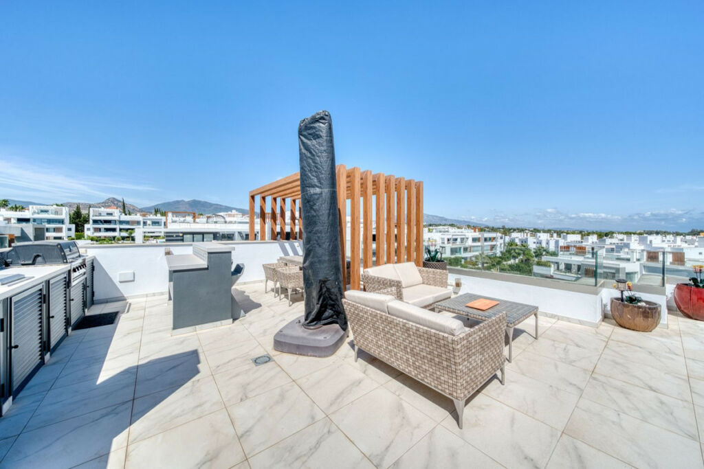 Penthouse Estepona Málaga - image 24