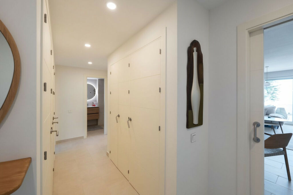 Middle Floor Apartment Estepona Málaga - image 24