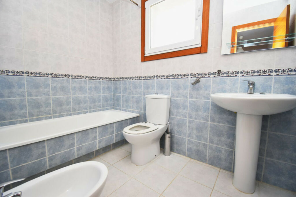 Townhouse Fuengirola Málaga - image 24