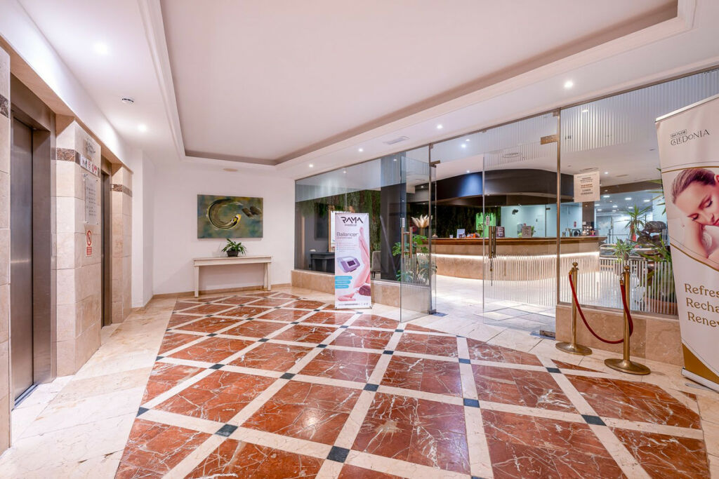 Top Floor Apartment Benahavís Málaga - image 24