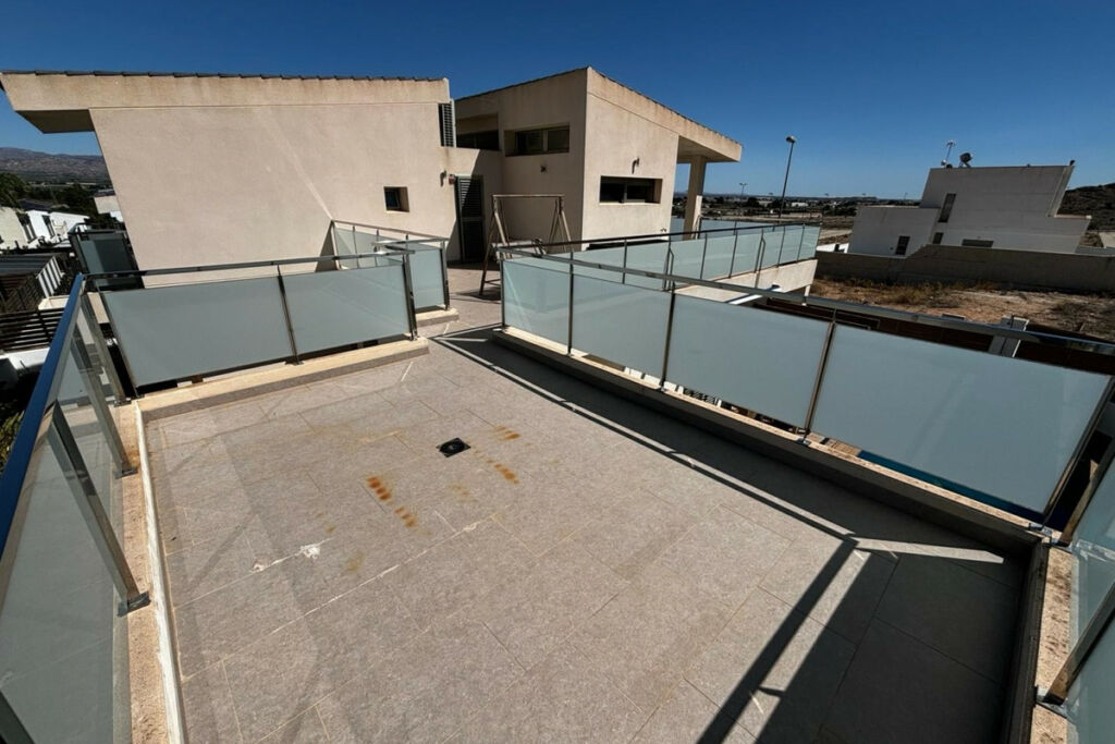 Detached Villa Cox Alicante - image 24