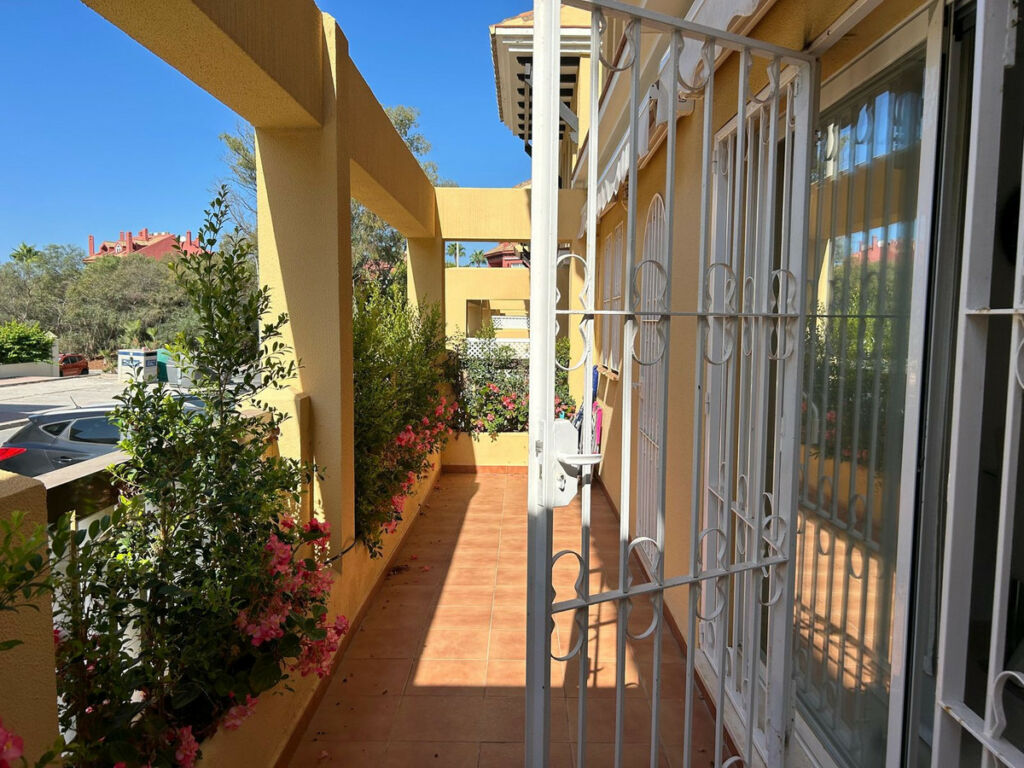 Ground Floor Apartment Elviria Málaga - image 24
