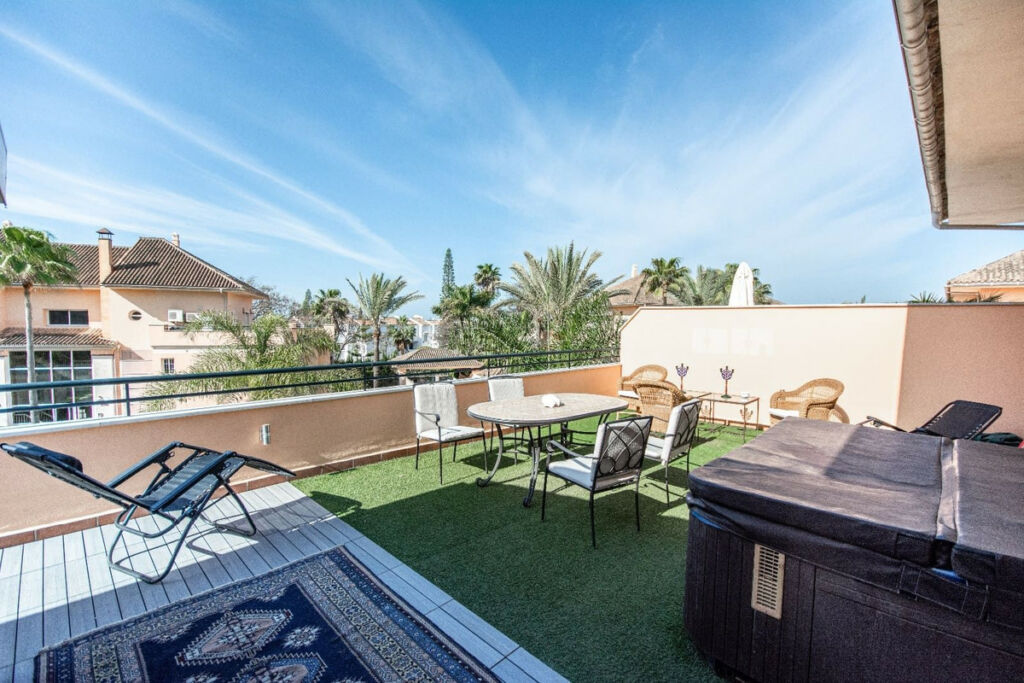 Top Floor Apartment Marbella Málaga - image 24